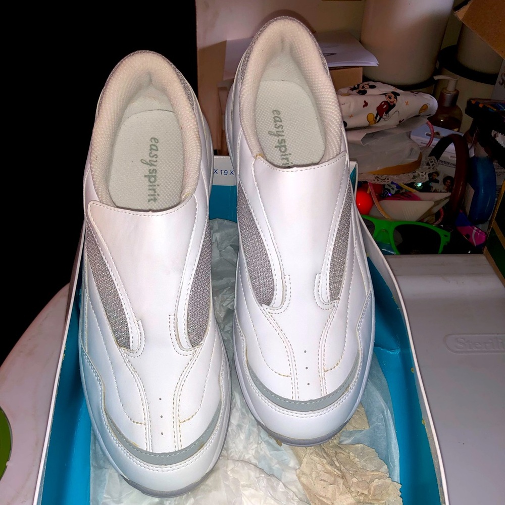 Easy Spirit White and Gray Slip-On Shoes